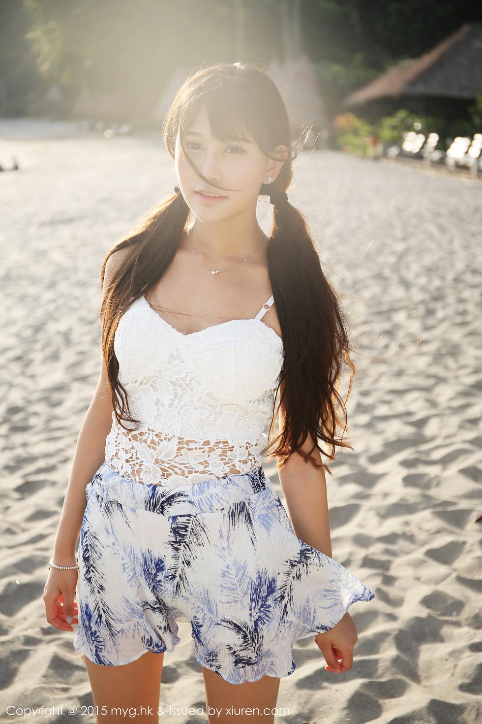 Milk Chuchu Longmu Island Travel Shoot: Third Set White Slip Lingerie Fresh and Charming Photoshoot 43P
