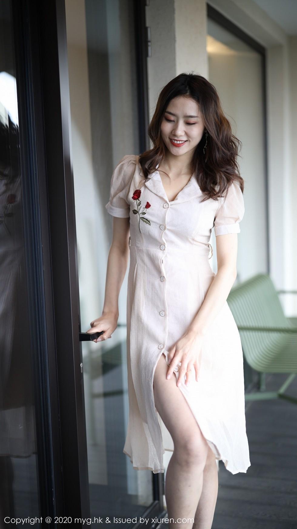 方子萱大理旅拍私房典雅长裙半脱秀完美身材绝美写真92P 2