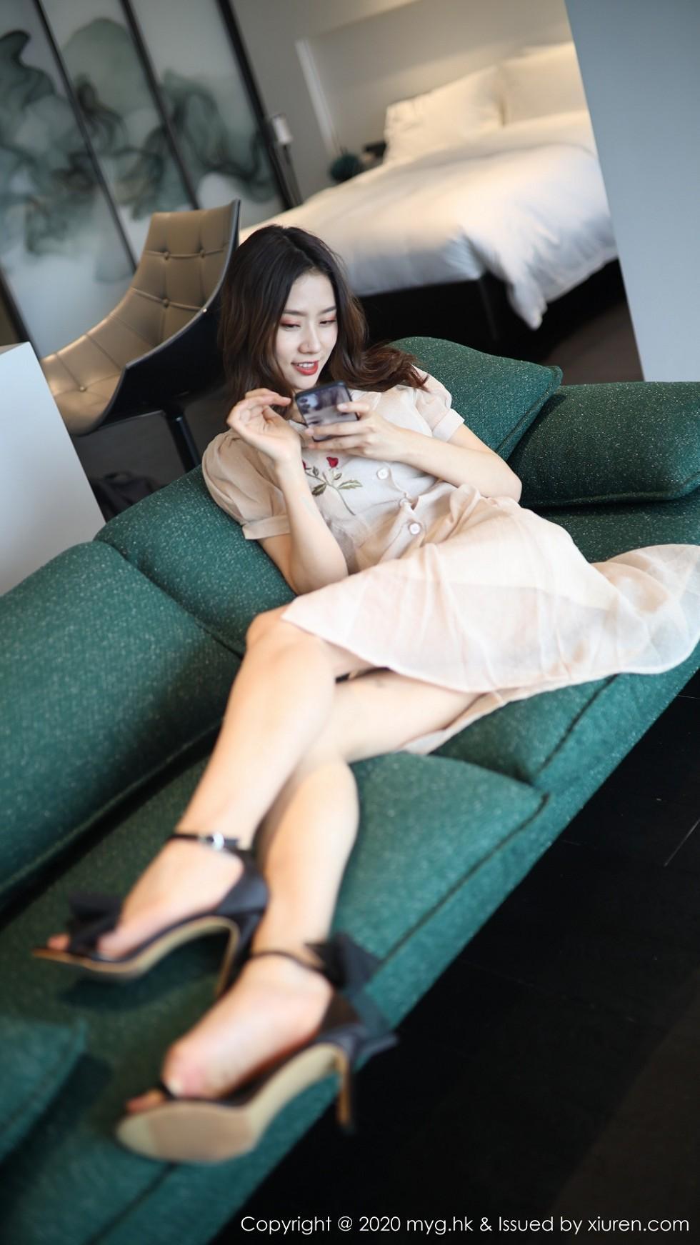 方子萱大理旅拍私房典雅长裙半脱秀完美身材绝美写真92P 5