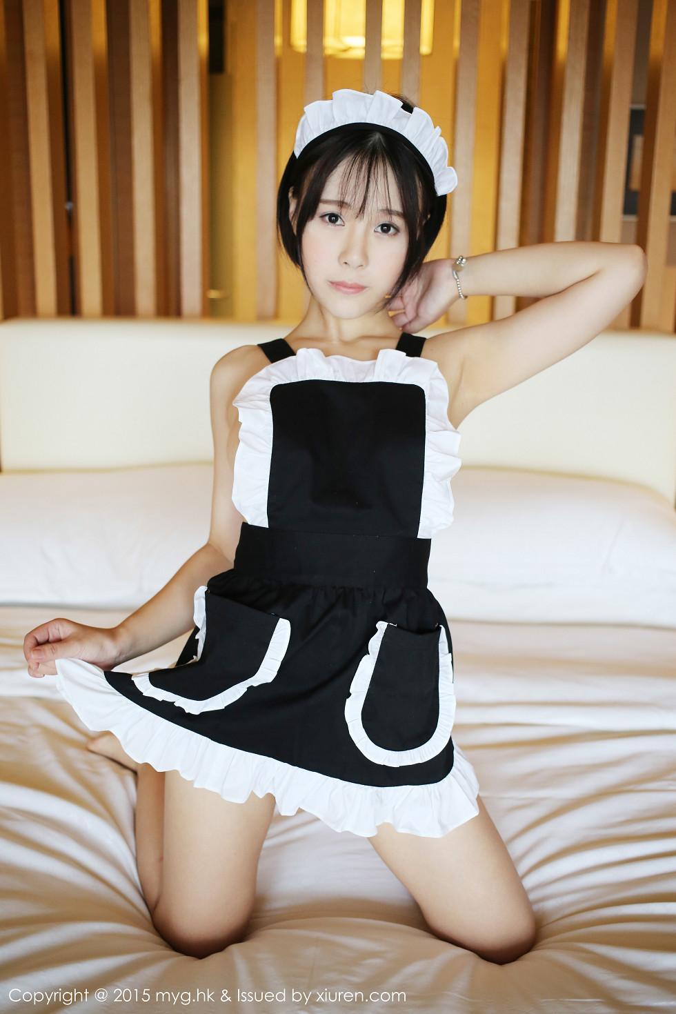 Evelyn Ai Sexy Black Maid Costume Side View Revealing Ample Bust Tempting Gorgeous Photoshoot 44P | 9 photos visible