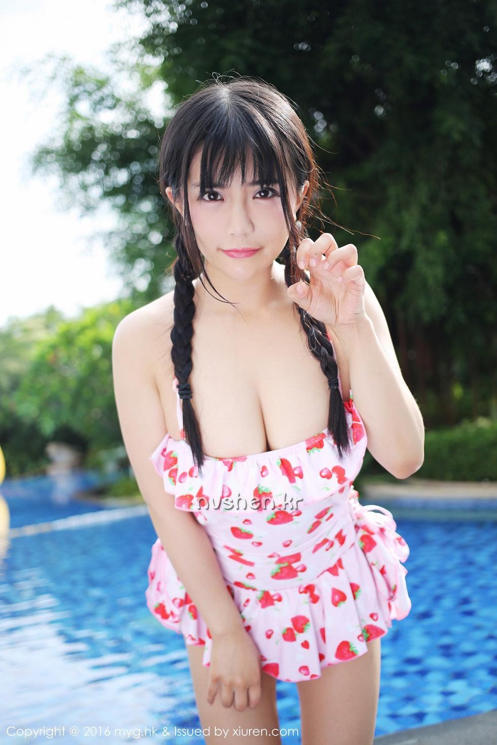 Big Bust Cui Guai Yi Sexy Floral Bikini Youthful Big Bust Stunning Photoshoot 54P 4