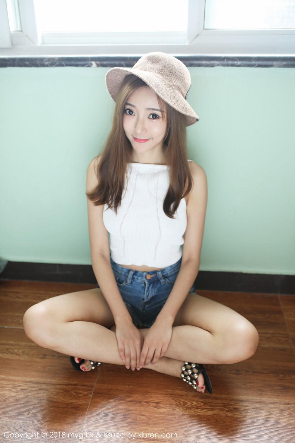 王馨瑶yanni阳光美少女白色吊带衣配牛仔短裤性感写真47P 5