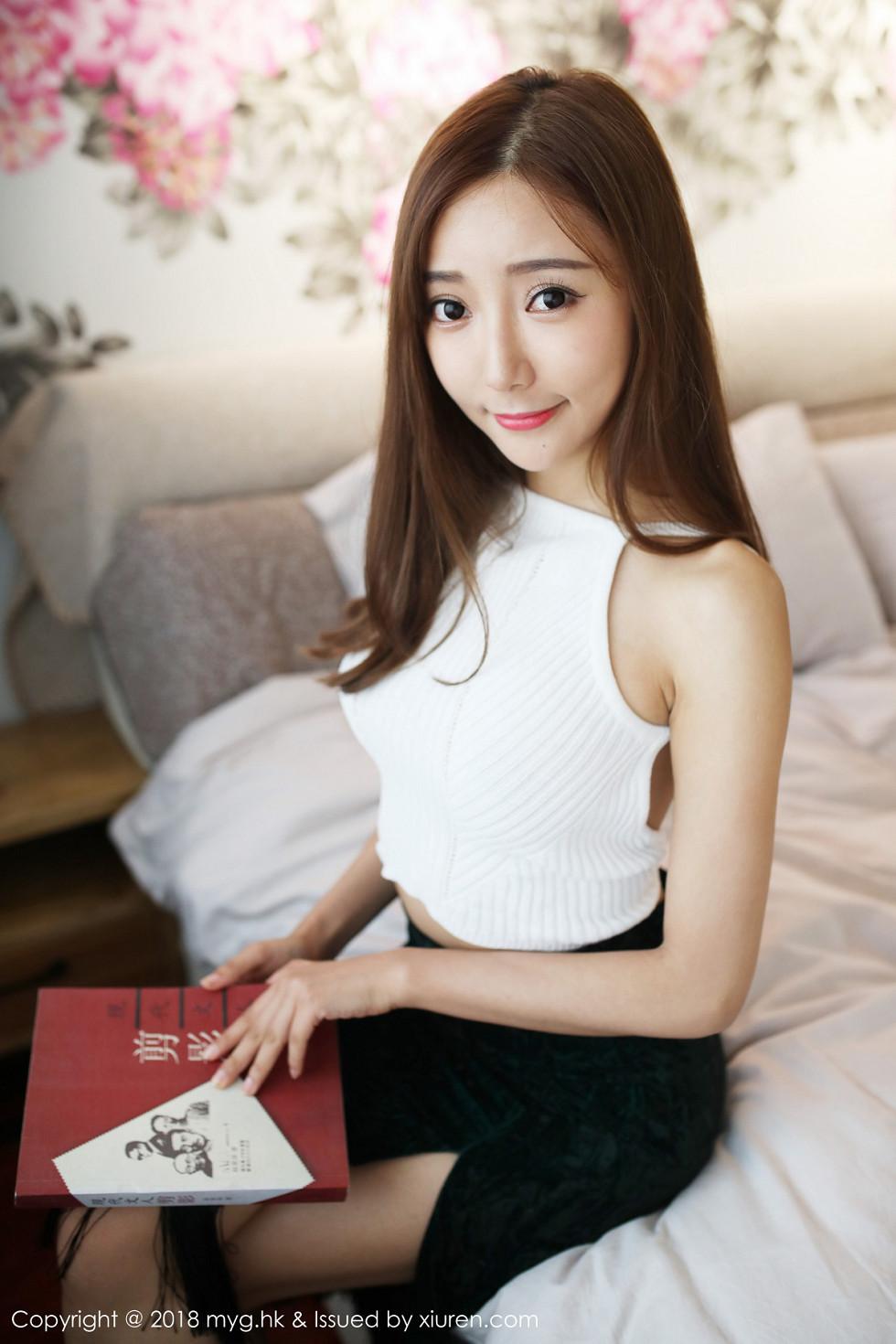 王馨瑶yanni阳光美少女白色吊带衣配牛仔短裤性感写真47P 7