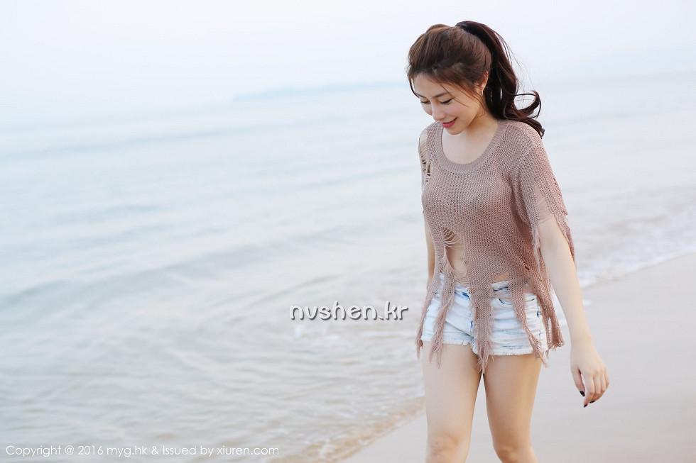 许诺Sabrina居家私房护士装白色丝袜性感美腿写真64P 6